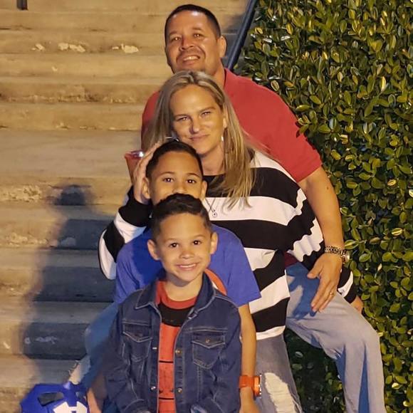 Meet your Posher, Jessica - Picture 1 of 1